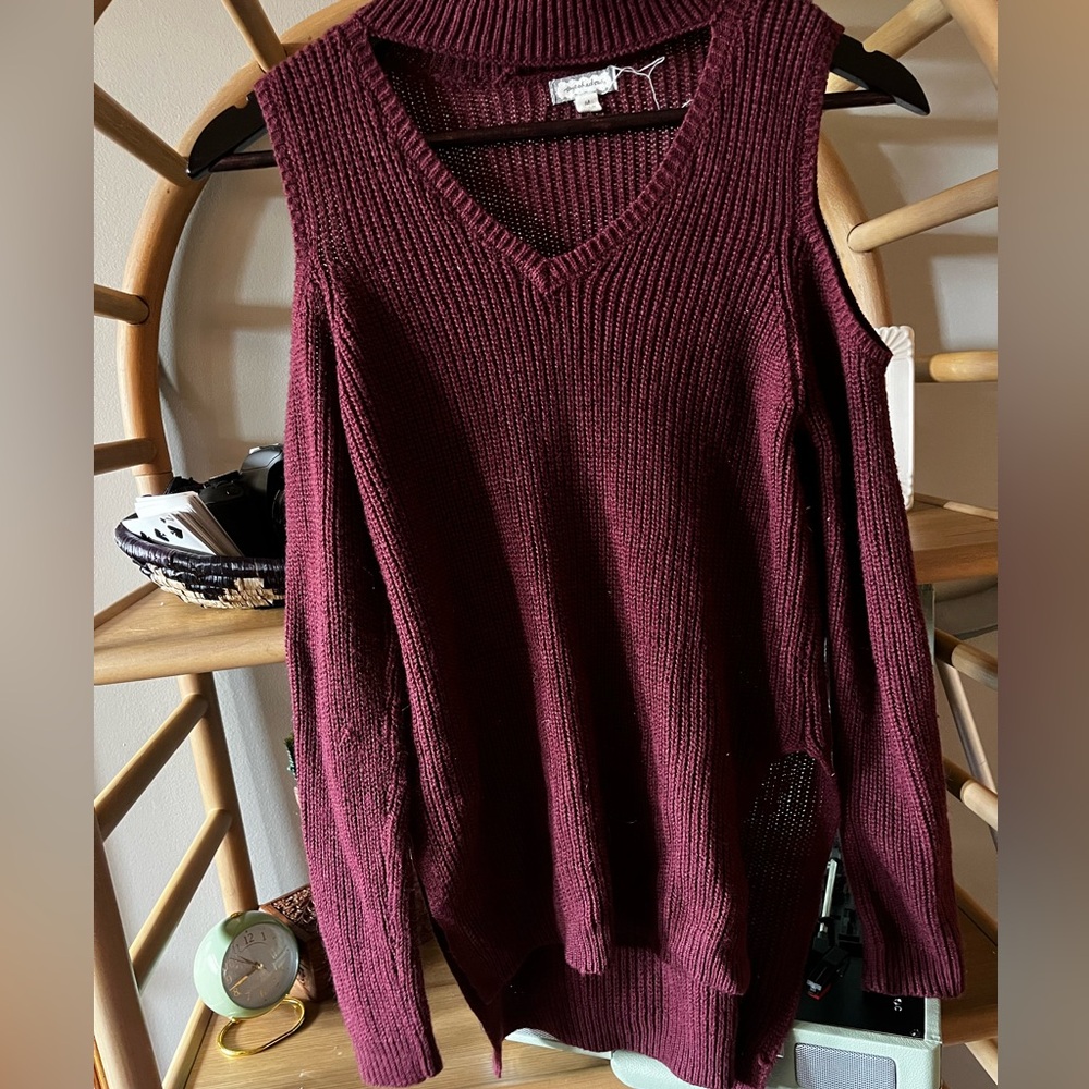 Women's Burgundy Sweater